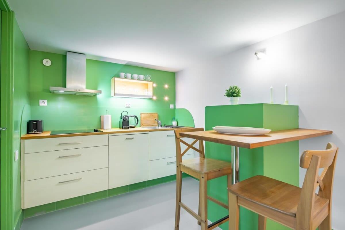 Very Central - Unique Design - New Studio Budapest Eksteriør billede