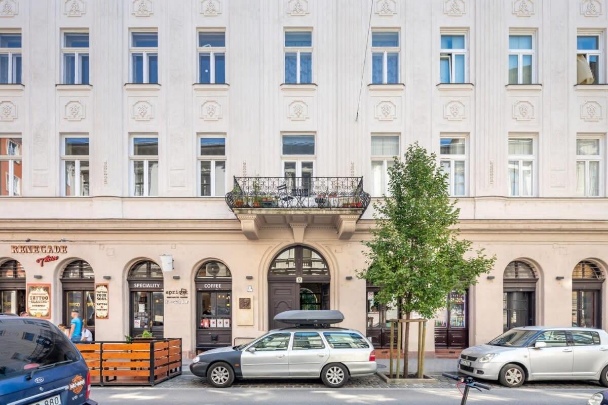 Very Central - Unique Design - New Studio Budapest Eksteriør billede
